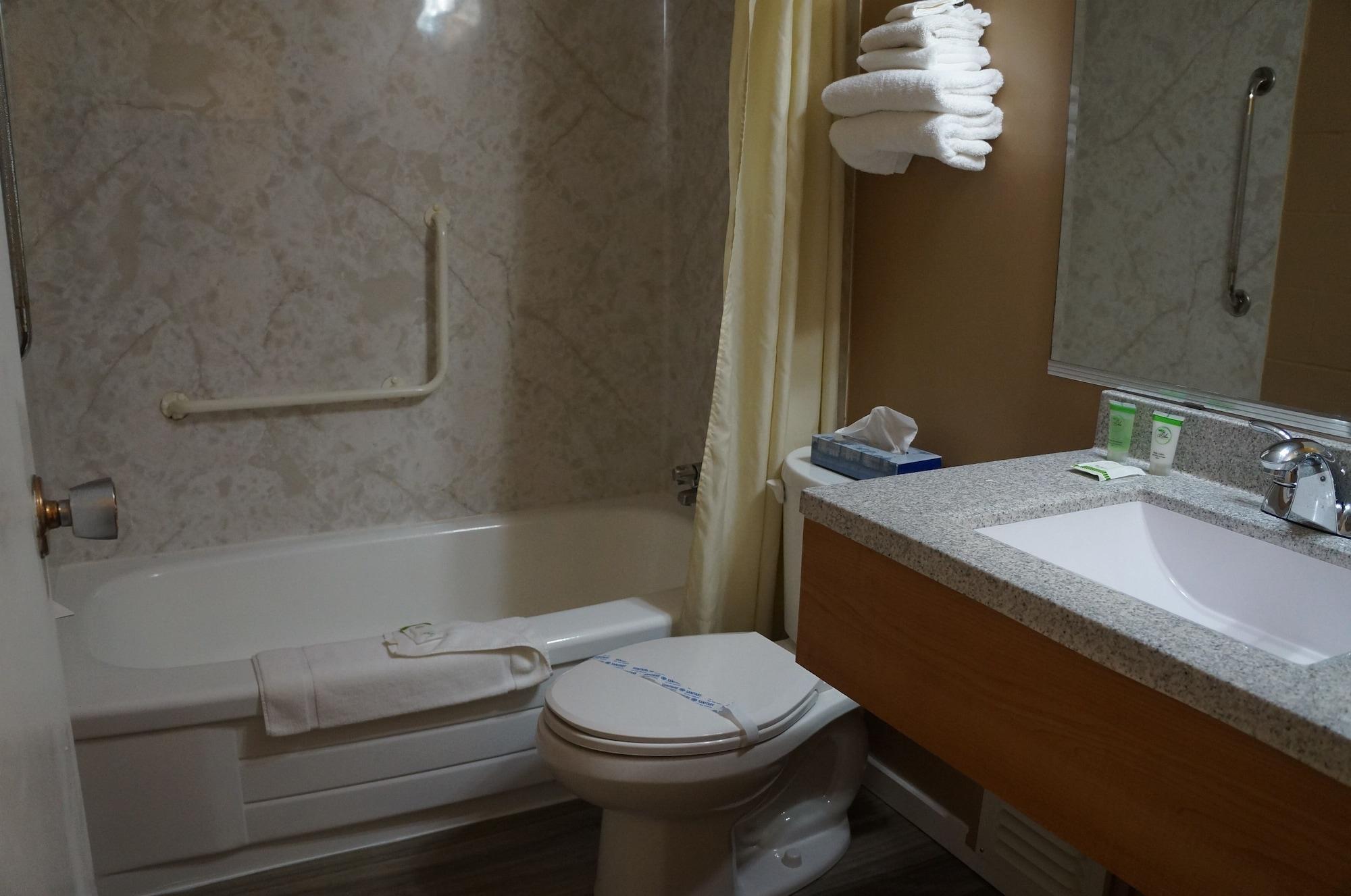 Westward Inn & Suites Λάνγκλεϊ Εξωτερικό φωτογραφία