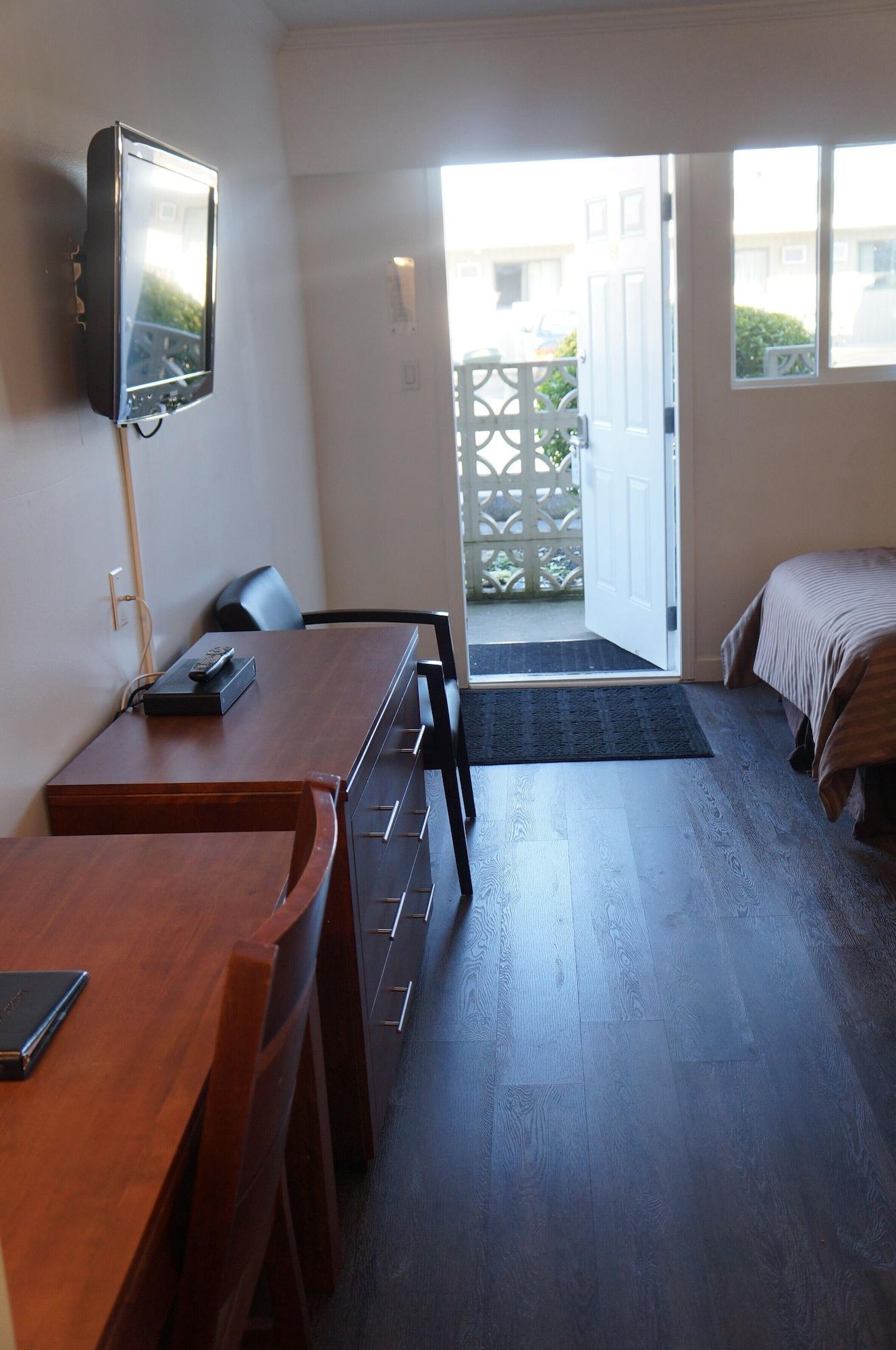Westward Inn & Suites Λάνγκλεϊ Εξωτερικό φωτογραφία